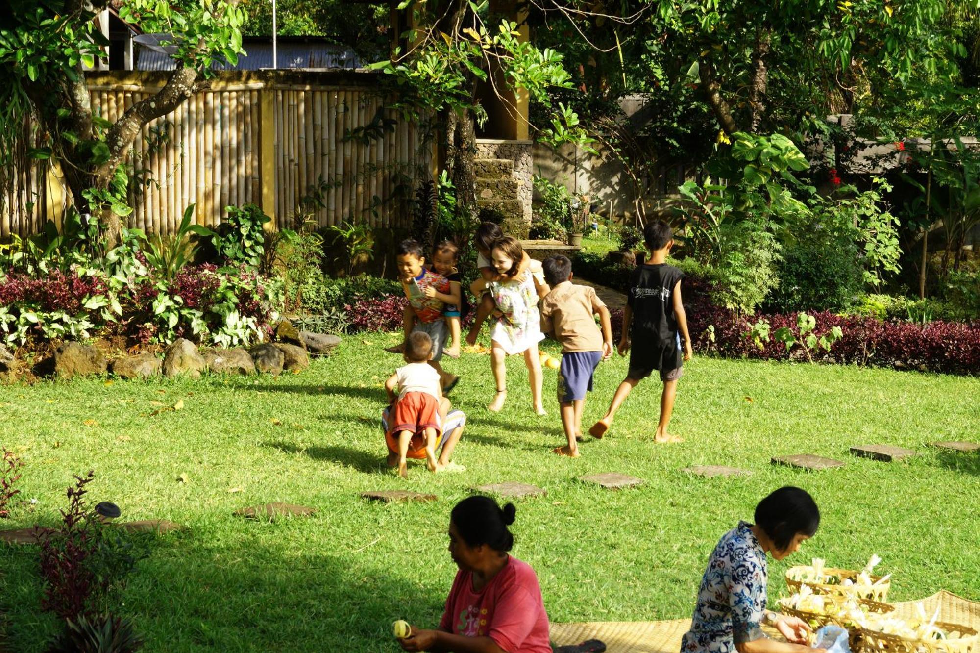 Отель Lafyu Bali Сингараджа Экстерьер фото