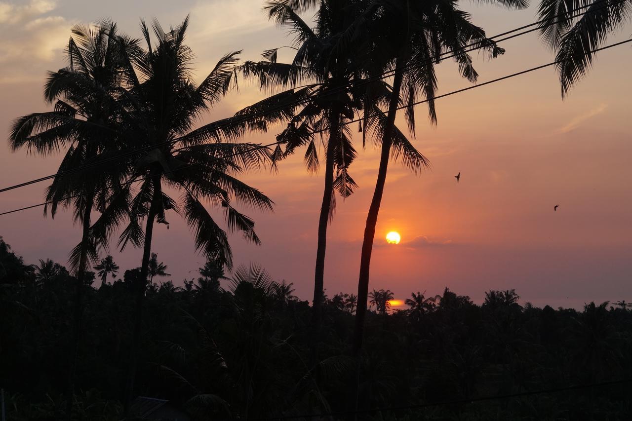 Отель Lafyu Bali Сингараджа Экстерьер фото